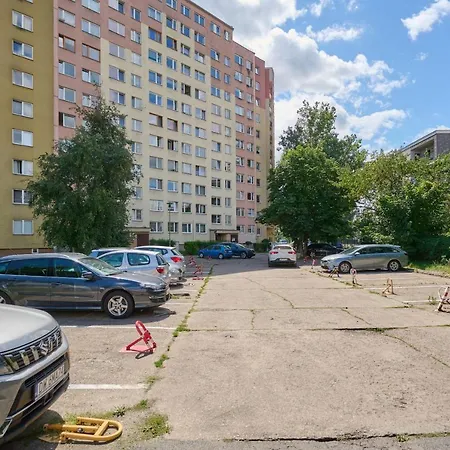 Apartament Rodzinny Zaulek Rogozinski By Renters Отель *