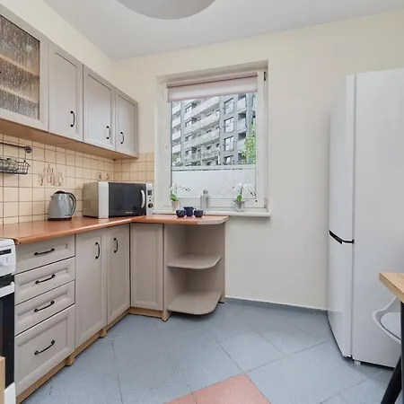 Apartament Rodzinny Zaulek Rogozinski By Renters Отель Вроцлав